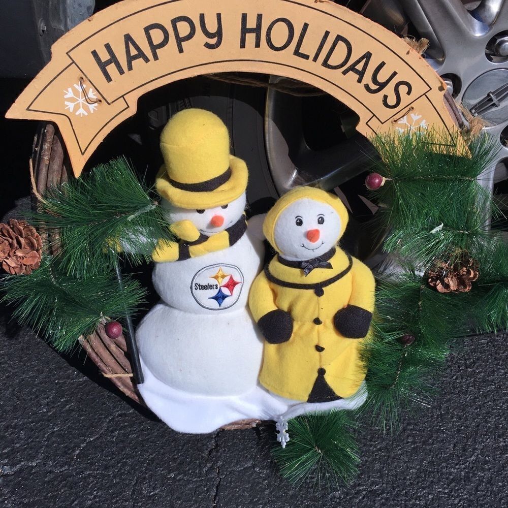 Home front door handmade Pittsburgh Steelers snowman football 🏈wreath 18 inch
